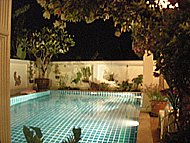 Swimming-Pool abends